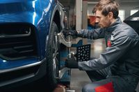 Автомобилни гуми Bridgestone 235 65 17 - 38007 комбинации