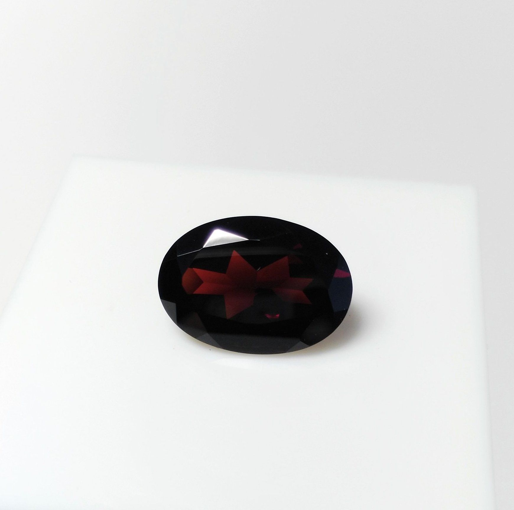 фасетиране на скъпоценни камъни - 8213 новини