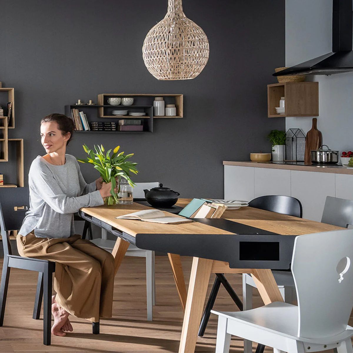 трапезни маси - 74755 новини