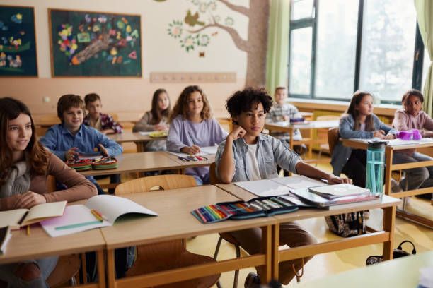 Уроци по български език за 5 клас - 5883 варианти