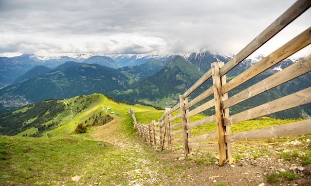 монтаж на ограда - 13136 снимки