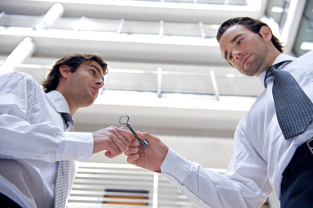 прехвърляне на имот при нотариус - 90626 награди